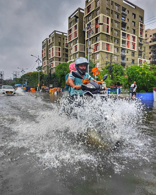 Allagamenti in aree urbane, drenaggio stradale e impatto dei cambiamenti climatici